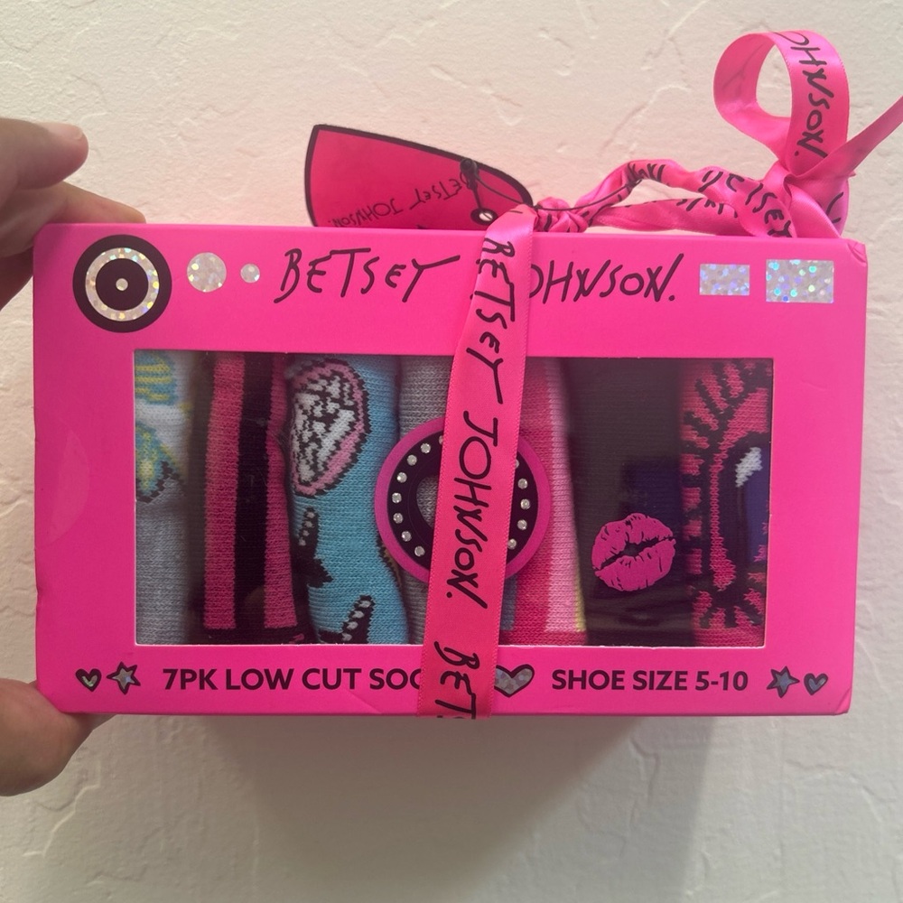Betsey Johnson 7-pk Assorted Colorful Crew Socks Boxed Set size 5-10